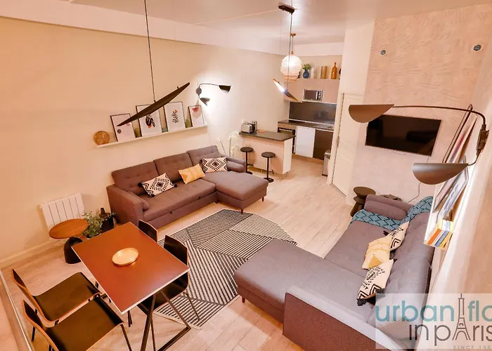 33 - Flat Av Des Champs-elysees * Paris